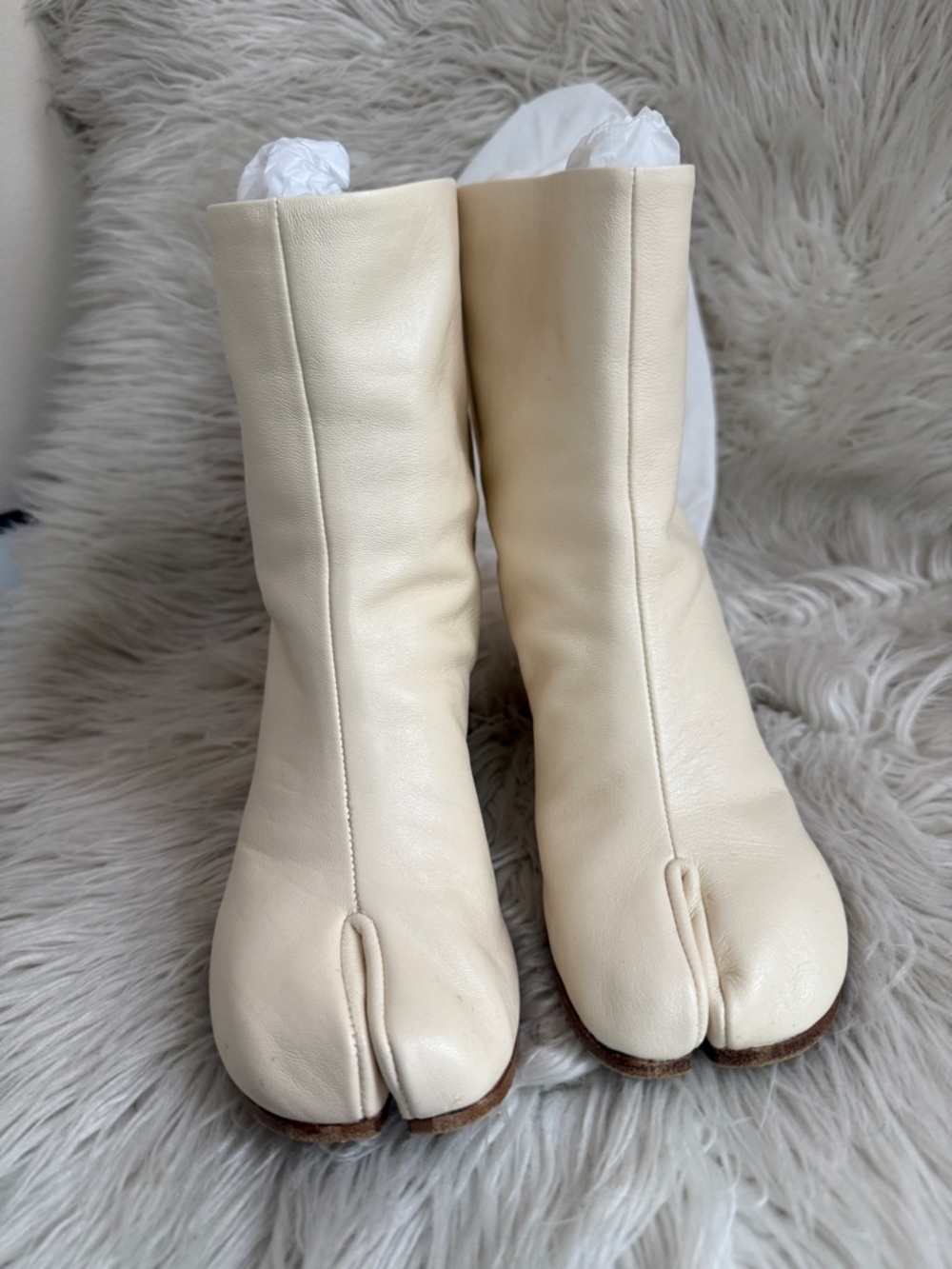Maison Margiela Tabi Booties- Cream Leather Split-Toe Ankle Boots - Women